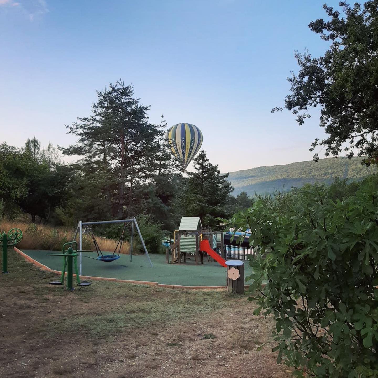 Activité vol en montgolfière au Domaine des Lauzons